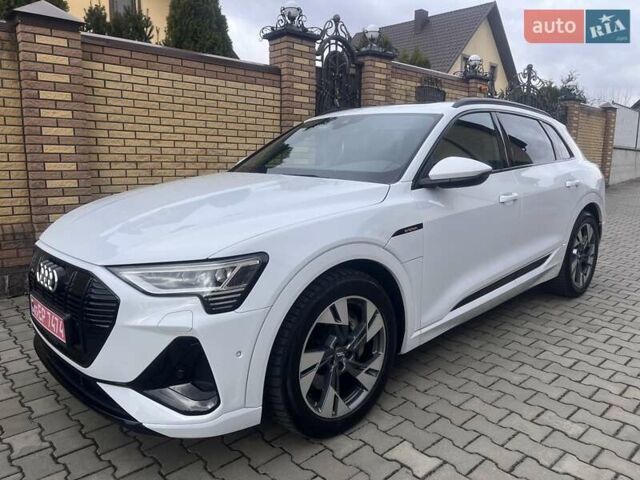 Ауди E-Tron 2020 в Луцке на Automoto.ua Белый Ауди E-Tron, объемом двигателя 0 л и пробегом 142 тыс. км за 27900 $, фото 1 на Automoto.ua