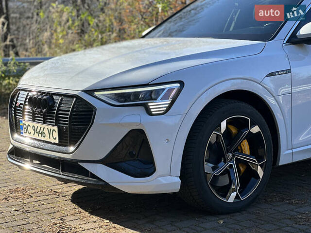 Білий Ауді E-Tron, об'ємом двигуна 0 л та пробігом 69 тис. км за 37000 $, фото 1 на Automoto.ua