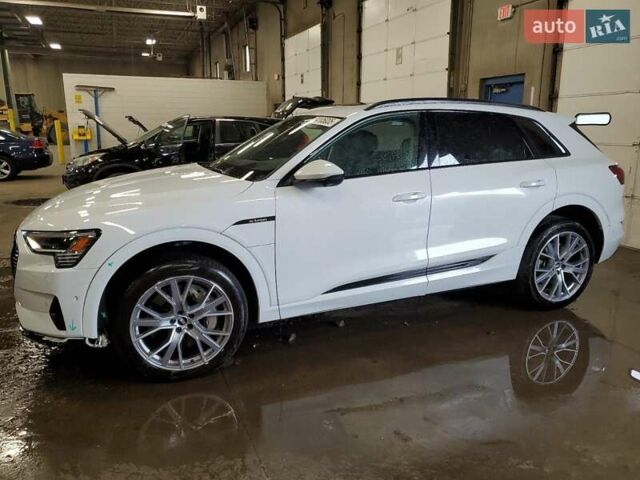 Белый Ауди E-Tron, объемом двигателя 0 л и пробегом 84 тыс. км за 18500 $, фото 1 на Automoto.ua