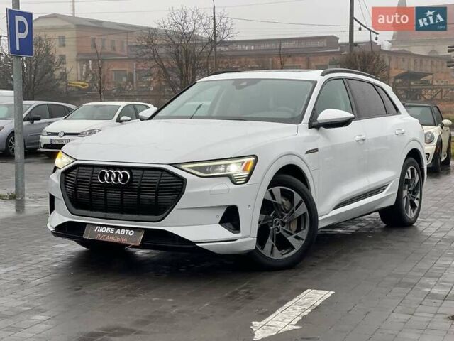 Белый Ауди E-Tron, объемом двигателя 0 л и пробегом 29 тыс. км за 31900 $, фото 1 на Automoto.ua