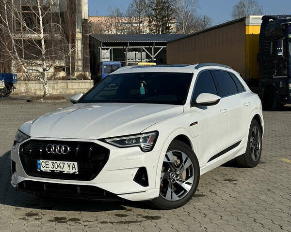 Белый Ауди E-Tron, объемом двигателя 0 л и пробегом 23 тыс. км за 37991 $, фото 1 на Automoto.ua