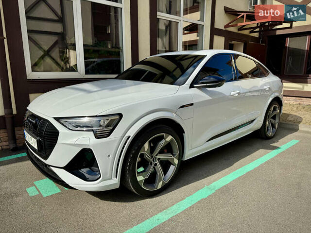 Білий Ауді E-Tron, об'ємом двигуна 0 л та пробігом 36 тис. км за 52000 $, фото 1 на Automoto.ua