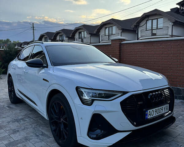 Белый Ауди E-Tron, объемом двигателя 0 л и пробегом 99 тыс. км за 43000 $, фото 1 на Automoto.ua