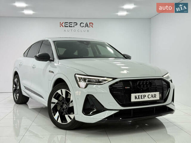 Белый Ауди E-Tron, объемом двигателя 0 л и пробегом 45 тыс. км за 34500 $, фото 1 на Automoto.ua