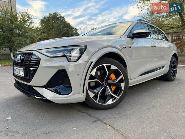 Бежевый Ауди E-Tron, объемом двигателя 0 л и пробегом 42 тыс. км за 51000 $, фото 1 на Automoto.ua