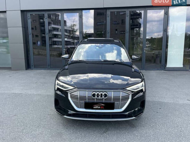 Чорний Ауді E-Tron, об'ємом двигуна 0 л та пробігом 150 тис. км за 27900 $, фото 1 на Automoto.ua
