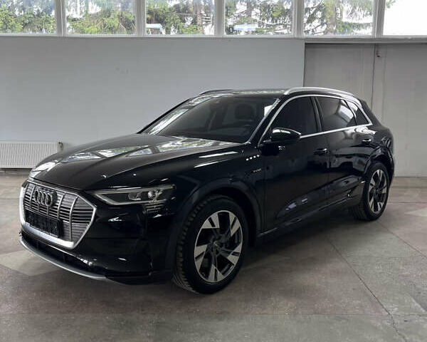 Чорний Ауді E-Tron, об'ємом двигуна 0 л та пробігом 66 тис. км за 27800 $, фото 1 на Automoto.ua