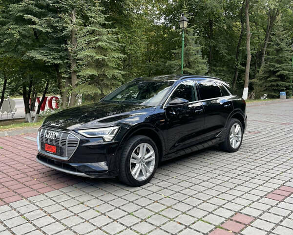 Черный Ауди E-Tron, объемом двигателя 0 л и пробегом 113 тыс. км за 45500 $, фото 1 на Automoto.ua
