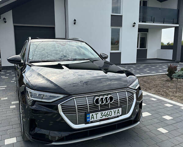 Черный Ауди E-Tron, объемом двигателя 0 л и пробегом 130 тыс. км за 26500 $, фото 1 на Automoto.ua
