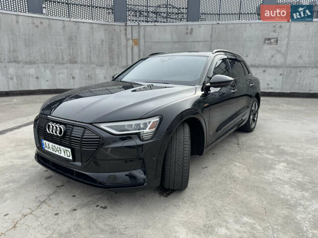 Чорний Ауді E-Tron, об'ємом двигуна 0 л та пробігом 155 тис. км за 30999 $, фото 1 на Automoto.ua