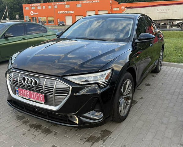 Чорний Ауді E-Tron, об'ємом двигуна 0 л та пробігом 99 тис. км за 33500 $, фото 1 на Automoto.ua