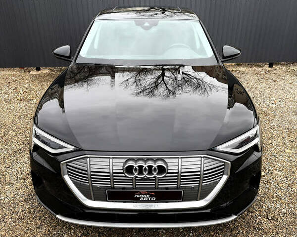 Черный Ауди E-Tron, объемом двигателя 0 л и пробегом 32 тыс. км за 35500 $, фото 1 на Automoto.ua