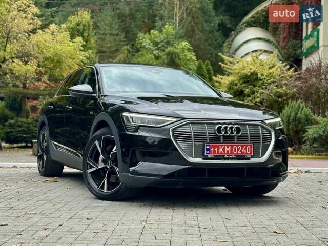 Чорний Ауді E-Tron, об'ємом двигуна 0 л та пробігом 159 тис. км за 24500 $, фото 1 на Automoto.ua