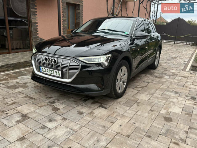 Черный Ауди E-Tron, объемом двигателя 0 л и пробегом 158 тыс. км за 26900 $, фото 1 на Automoto.ua