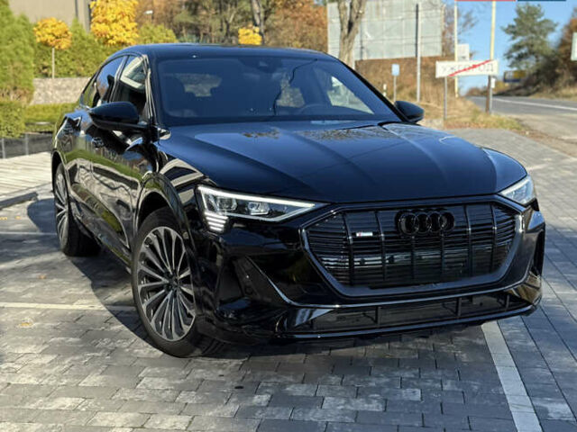 Черный Ауди E-Tron, объемом двигателя 0 л и пробегом 43 тыс. км за 29900 $, фото 1 на Automoto.ua