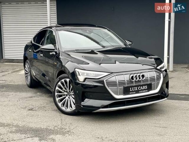 Черный Ауди E-Tron, объемом двигателя 0 л и пробегом 66 тыс. км за 41900 $, фото 1 на Automoto.ua