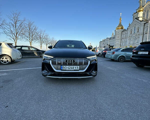Черный Ауди E-Tron, объемом двигателя 0 л и пробегом 120 тыс. км за 32555 $, фото 1 на Automoto.ua