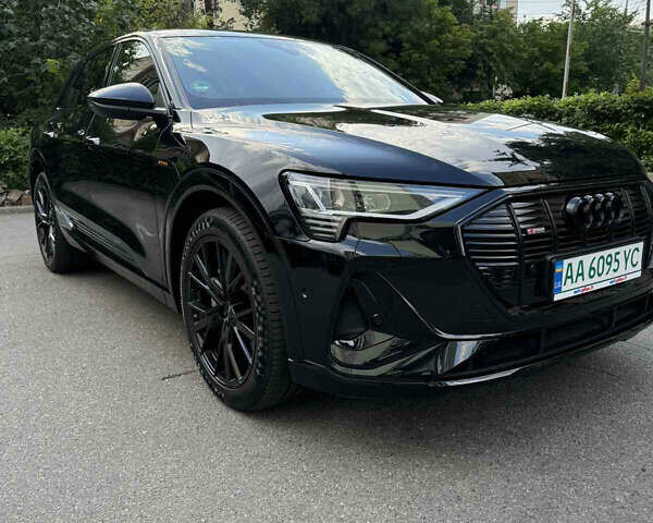 Черный Ауди E-Tron, объемом двигателя 0 л и пробегом 23 тыс. км за 35900 $, фото 1 на Automoto.ua