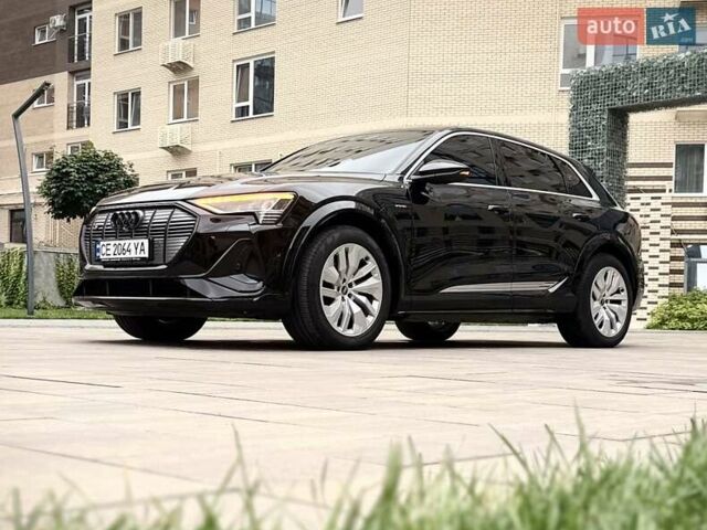 Черный Ауди E-Tron, объемом двигателя 0 л и пробегом 30 тыс. км за 45000 $, фото 1 на Automoto.ua