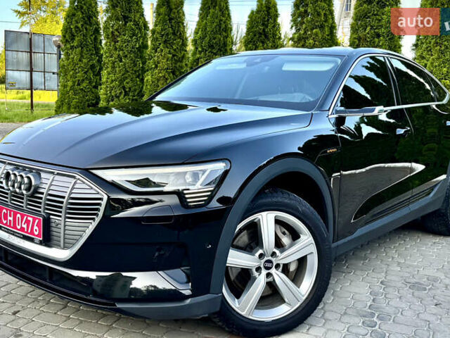 Черный Ауди E-Tron, объемом двигателя 0 л и пробегом 82 тыс. км за 37777 $, фото 1 на Automoto.ua