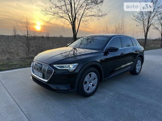 Чорний Ауді E-Tron, об'ємом двигуна 0 л та пробігом 30 тис. км за 34800 $, фото 1 на Automoto.ua