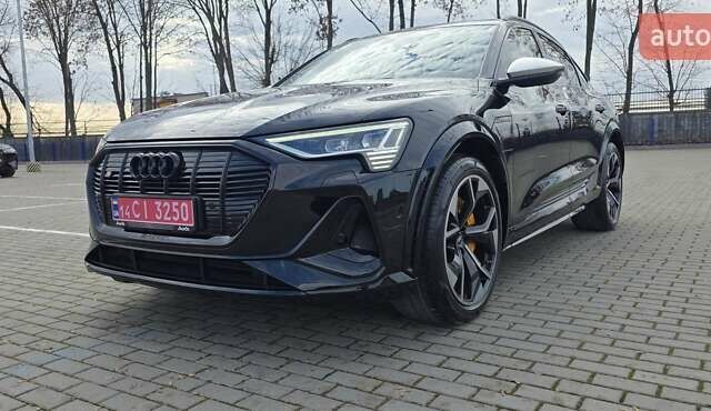 Черный Ауди E-Tron, объемом двигателя 0 л и пробегом 54 тыс. км за 43500 $, фото 1 на Automoto.ua