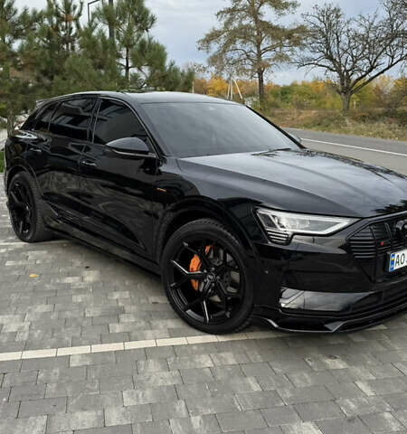 Черный Ауди E-Tron, объемом двигателя 0 л и пробегом 20 тыс. км за 45000 $, фото 1 на Automoto.ua