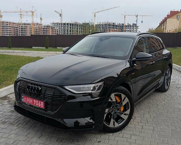 Чорний Ауді E-Tron, об'ємом двигуна 0 л та пробігом 45 тис. км за 41500 $, фото 1 на Automoto.ua