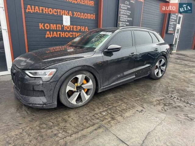 Чорний Ауді E-Tron, об'ємом двигуна 0 л та пробігом 81 тис. км за 25900 $, фото 1 на Automoto.ua