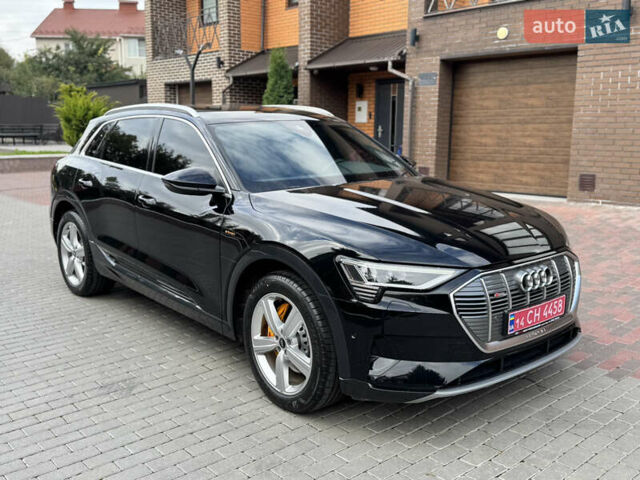 Черный Ауди E-Tron, объемом двигателя 0 л и пробегом 42 тыс. км за 38500 $, фото 1 на Automoto.ua