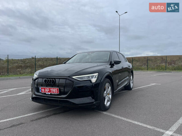 Чорний Ауді E-Tron, об'ємом двигуна 0 л та пробігом 21 тис. км за 34950 $, фото 1 на Automoto.ua