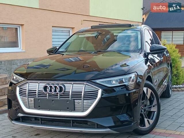 Черный Ауди E-Tron, объемом двигателя 0 л и пробегом 120 тыс. км за 35750 $, фото 1 на Automoto.ua