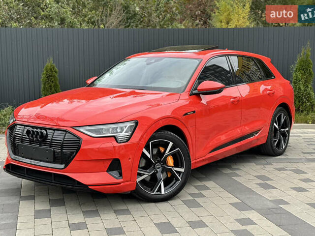 Красный Ауди E-Tron, объемом двигателя 0 л и пробегом 59 тыс. км за 37900 $, фото 1 на Automoto.ua