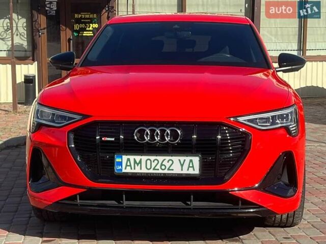 Красный Ауди E-Tron, объемом двигателя 0 л и пробегом 37 тыс. км за 53000 $, фото 1 на Automoto.ua