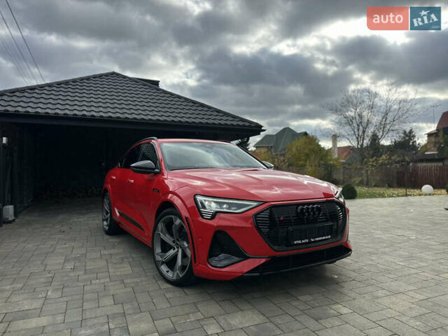 Ауди E-Tron 2022 в Луцке на Automoto.ua Красный Ауди E-Tron, объемом двигателя 0 л и пробегом 36 тыс. км за 48499 $, фото 1 на Automoto.ua
