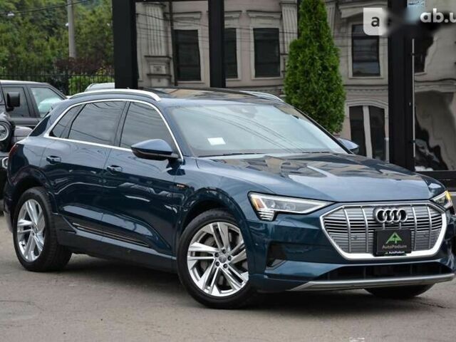 Ауди E-Tron, объемом двигателя 0 л и пробегом 48 тыс. км за 55900 $, фото 1 на Automoto.ua