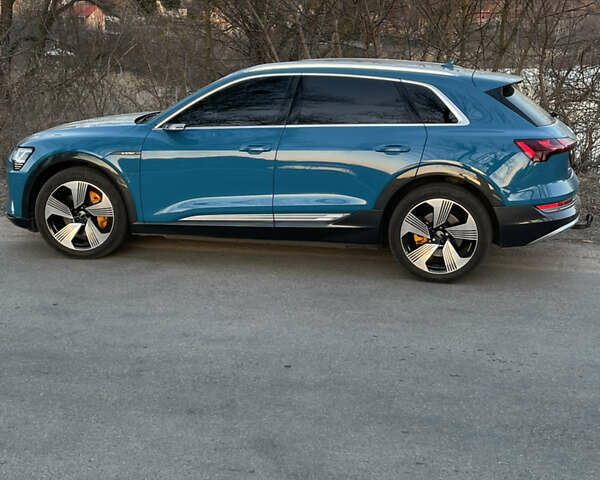 Ауди E-Tron, объемом двигателя 0 л и пробегом 111 тыс. км за 33999 $, фото 1 на Automoto.ua