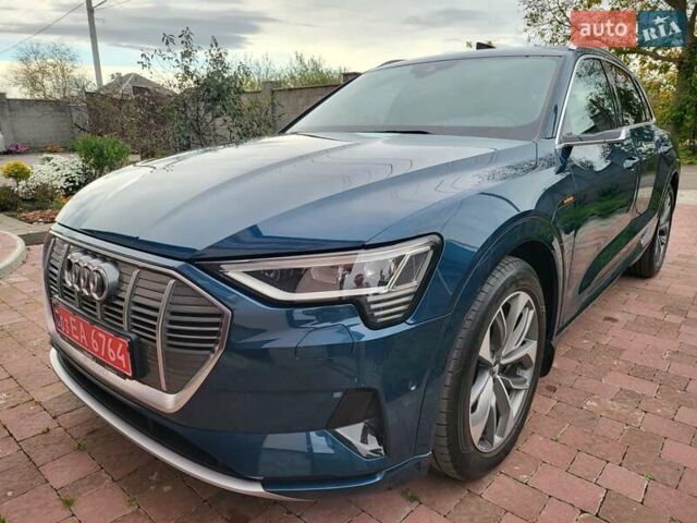 Ауди E-Tron, объемом двигателя 0 л и пробегом 95 тыс. км за 37000 $, фото 1 на Automoto.ua