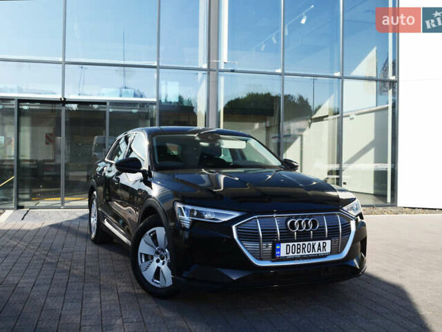 Ауди E-Tron, объемом двигателя 0 л и пробегом 72 тыс. км за 31405 $, фото 1 на Automoto.ua