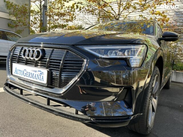 Ауди E-Tron, объемом двигателя 0 л и пробегом 30 тыс. км за 59665 $, фото 1 на Automoto.ua