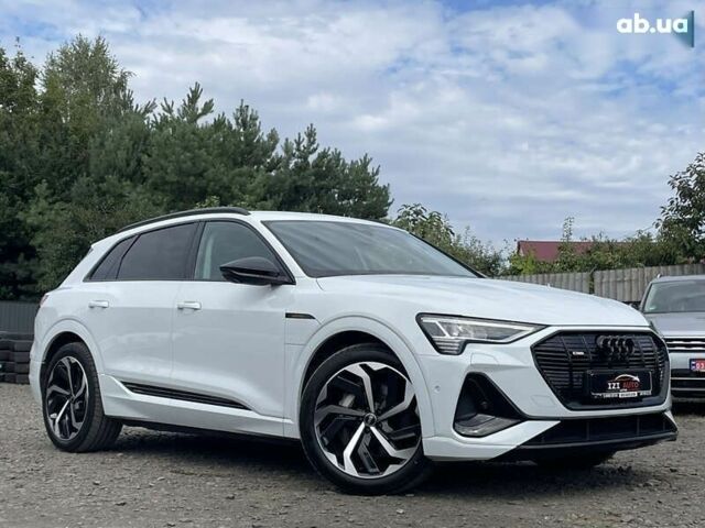 Ауди E-Tron, объемом двигателя 0 л и пробегом 41 тыс. км за 39668 $, фото 1 на Automoto.ua