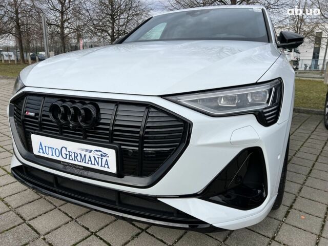Ауди E-Tron, объемом двигателя 0 л и пробегом 5 тыс. км за 79119 $, фото 1 на Automoto.ua