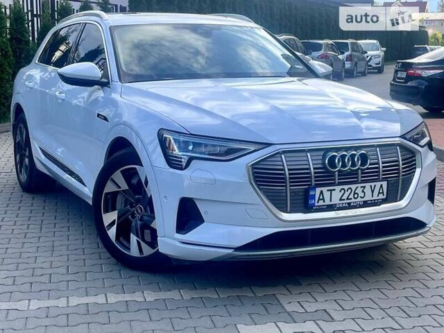 Ауди E-Tron, объемом двигателя 0 л и пробегом 8 тыс. км за 55000 $, фото 1 на Automoto.ua