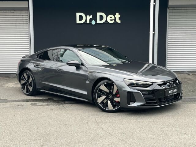 Серый Ауди E-Tron, объемом двигателя 0 л и пробегом 51 тыс. км за 72900 $, фото 1 на Automoto.ua