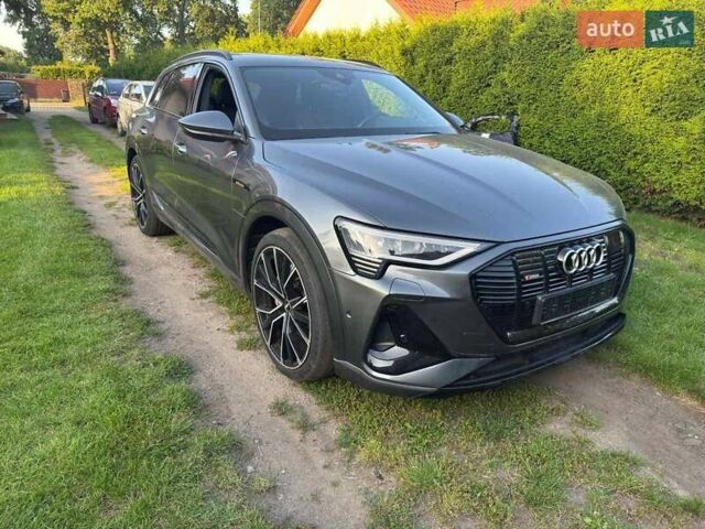 Серый Ауди E-Tron, объемом двигателя 0 л и пробегом 123 тыс. км за 27500 $, фото 1 на Automoto.ua