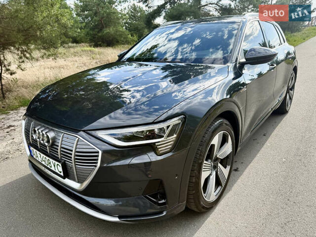 Серый Ауди E-Tron, объемом двигателя 0 л и пробегом 126 тыс. км за 29200 $, фото 1 на Automoto.ua