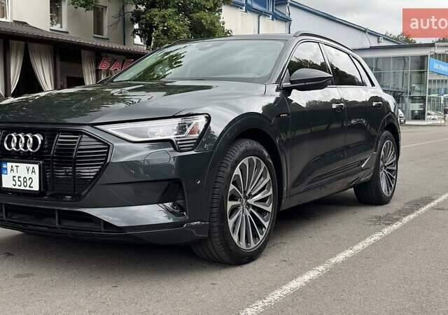 Сірий Ауді E-Tron, об'ємом двигуна 0 л та пробігом 78 тис. км за 29900 $, фото 1 на Automoto.ua