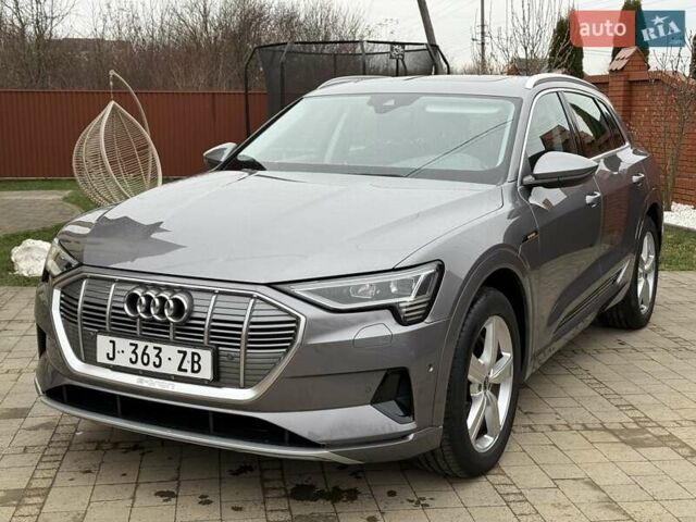 Сірий Ауді E-Tron, об'ємом двигуна 0 л та пробігом 110 тис. км за 28999 $, фото 1 на Automoto.ua