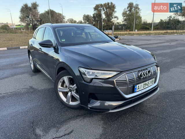 Сірий Ауді E-Tron, об'ємом двигуна 0 л та пробігом 169 тис. км за 26250 $, фото 1 на Automoto.ua