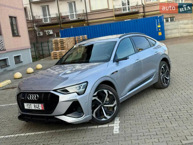 Серый Ауди E-Tron, объемом двигателя 0 л и пробегом 93 тыс. км за 39500 $, фото 1 на Automoto.ua